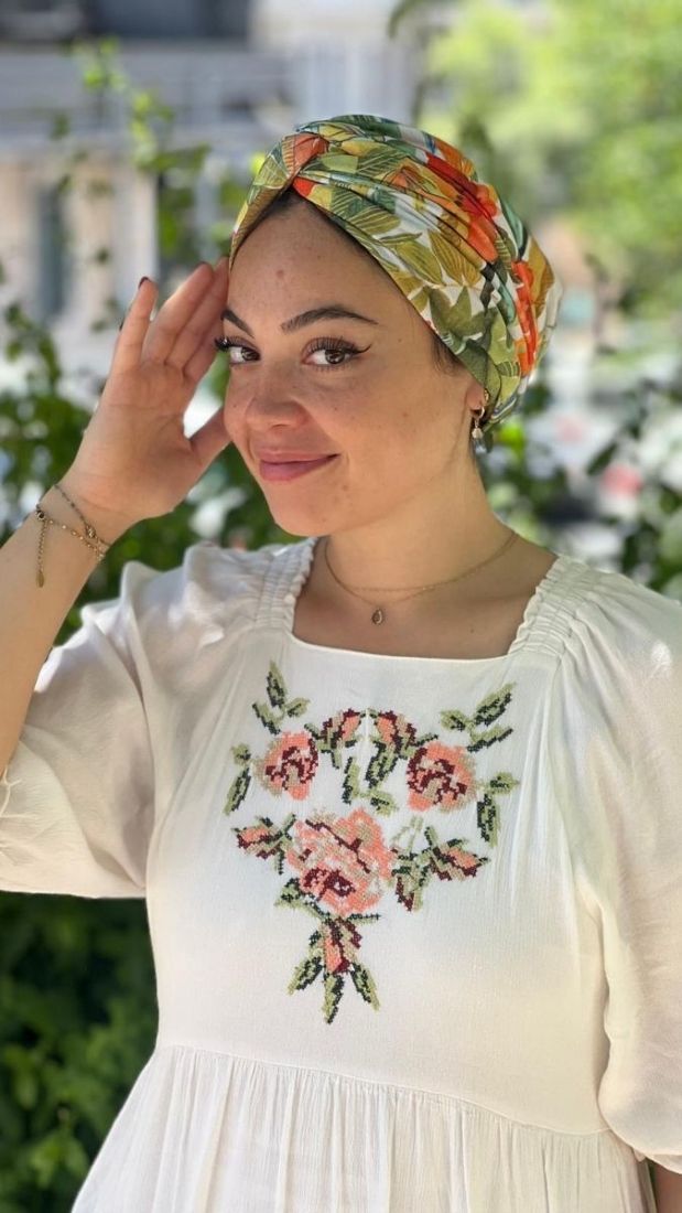 טורבן עם עלים טרופיים