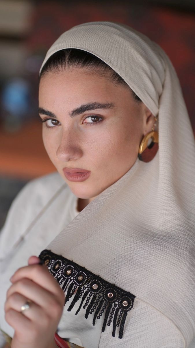 מטפחת לונג דמוי פשטן לבן שמנת עם פרנזים