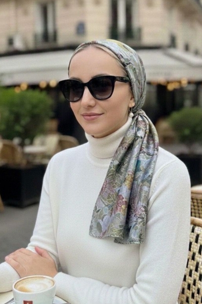 טפחת שיפון עם הדפס פרחוני