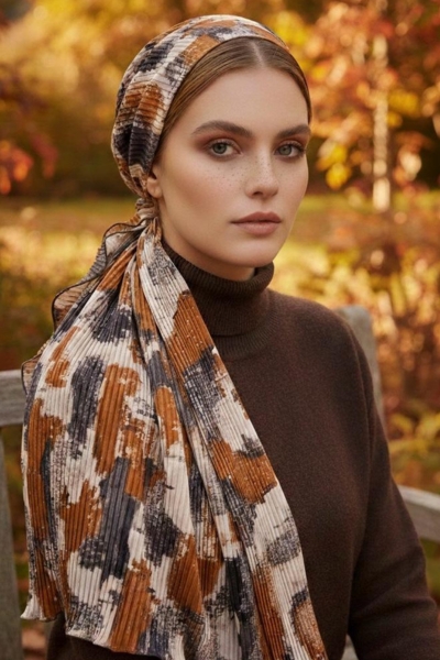 מטפחת עם הדפסים גיאומטריים