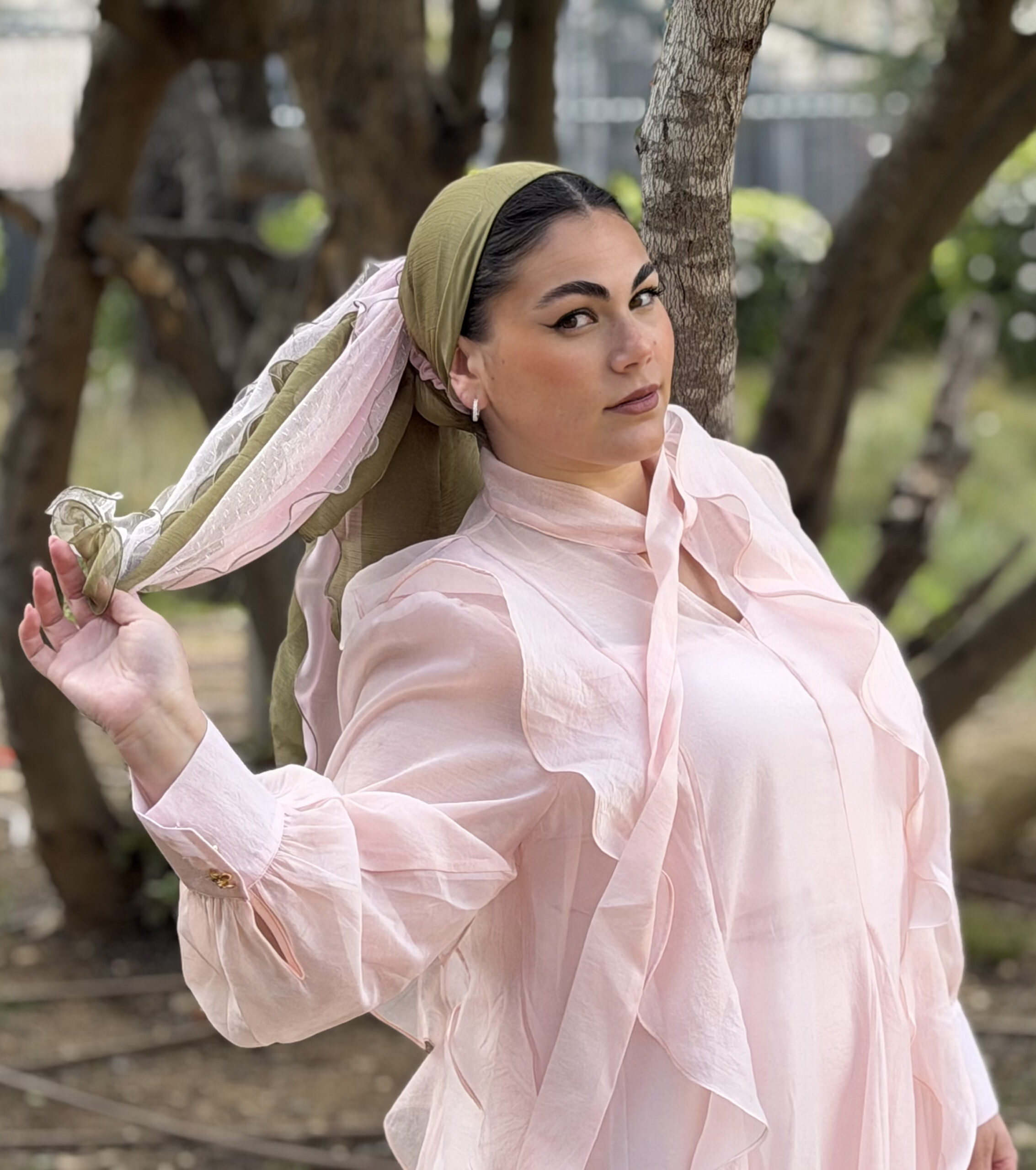 גומיה טלטלים ורודה וירוקה (לא כולל המטפחת הירוקה) – תמונה 3