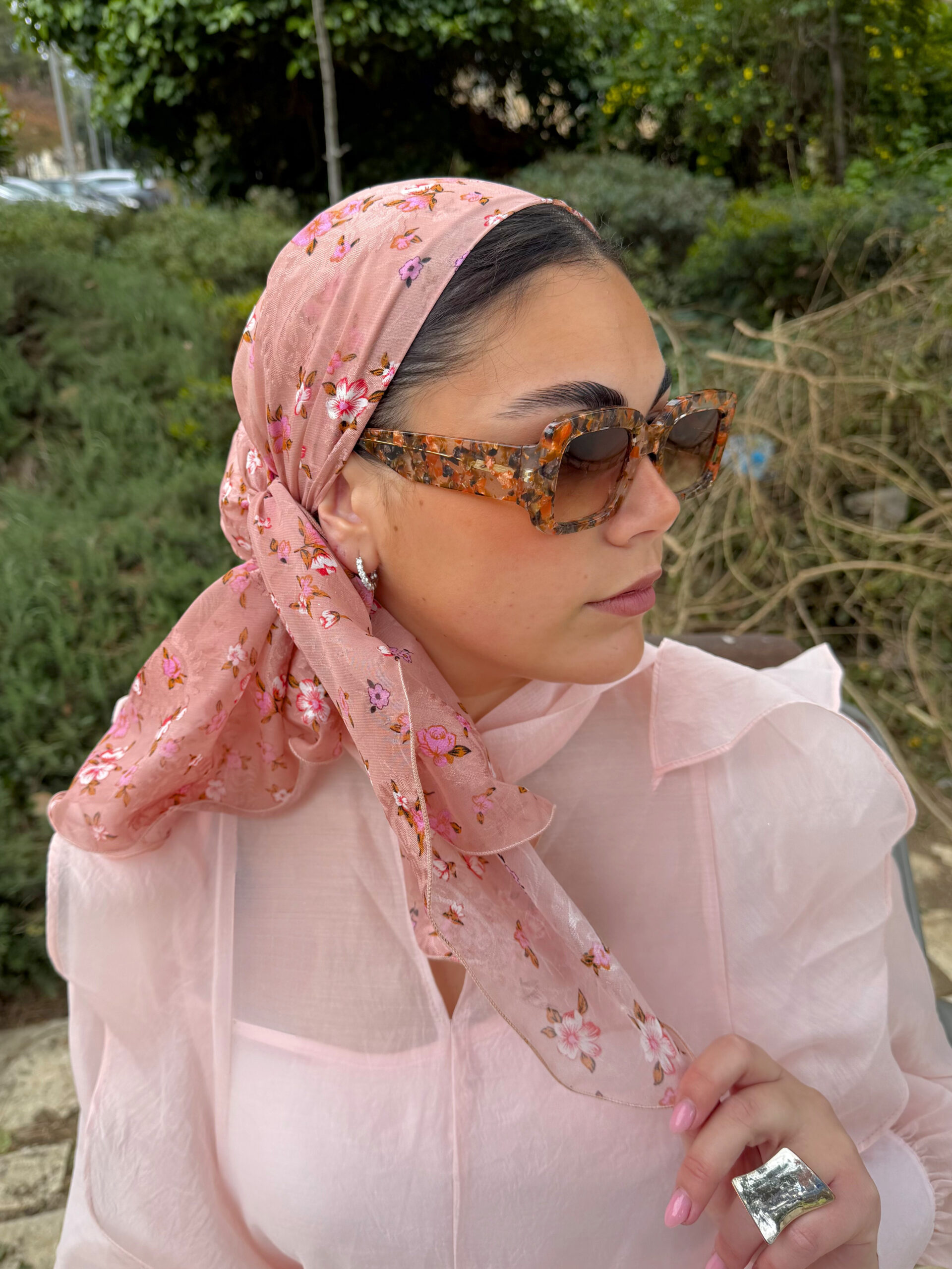 מטפחת ורודה פודרה פרחונית עם/ בלי קריסטלים