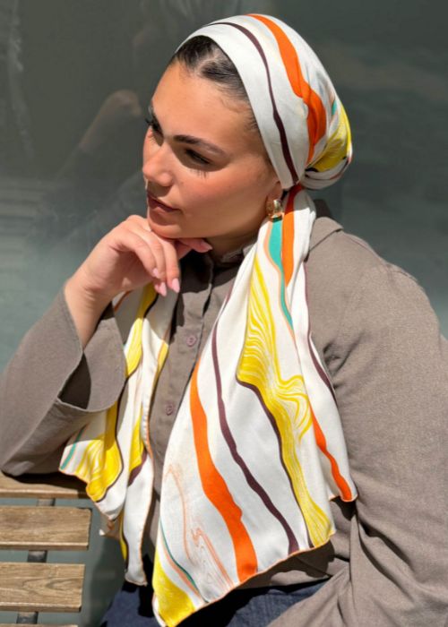 מטפחת מוכנה ללבישה בקליק מודפסת צבעונית