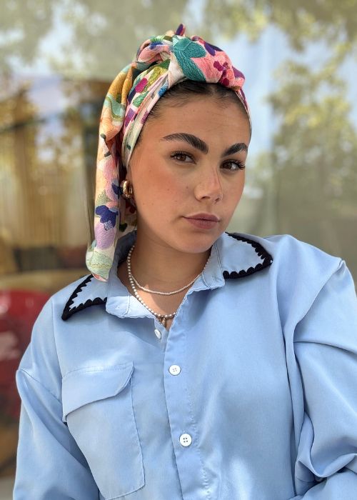מטפחת מודפסת פרחונית צבעי קיץ – תמונה 3