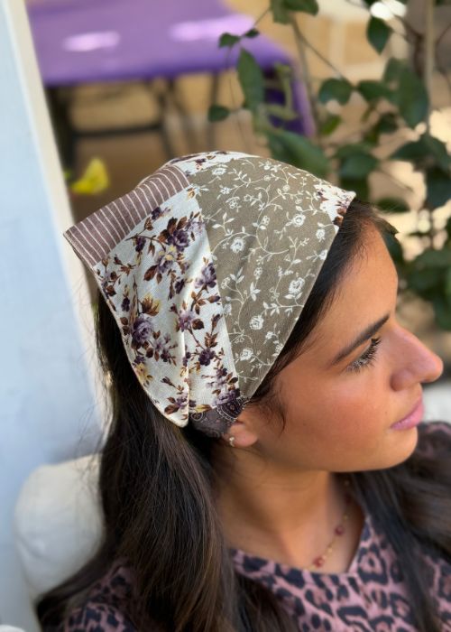 מטפחת משולשת מודפסת אפור חקי – תמונה 4