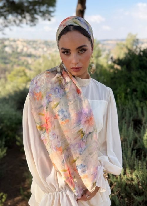 מטפחת פרחונית צבעונית