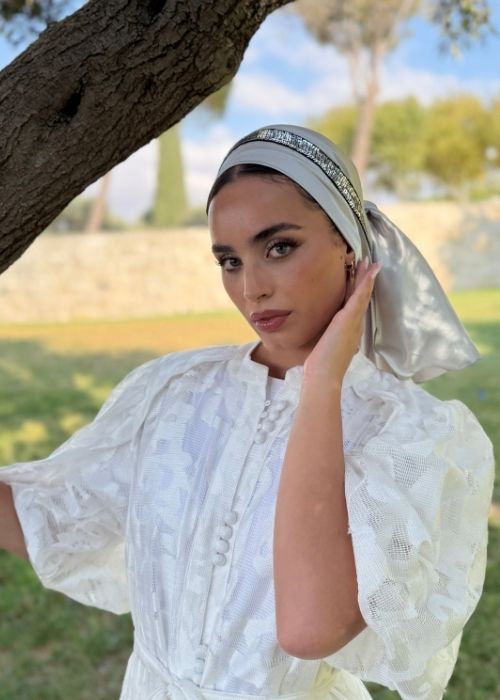 מטפחת כתר סאטן אפור עם פס פאייטים אפור כהה