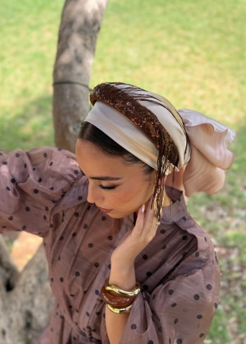 קשת חומה עם מפל פאייטים (לא כולל המטפחת) – תמונה 4